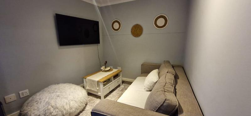 To Let 2 Bedroom Property for Rent in Hout Bay Western Cape